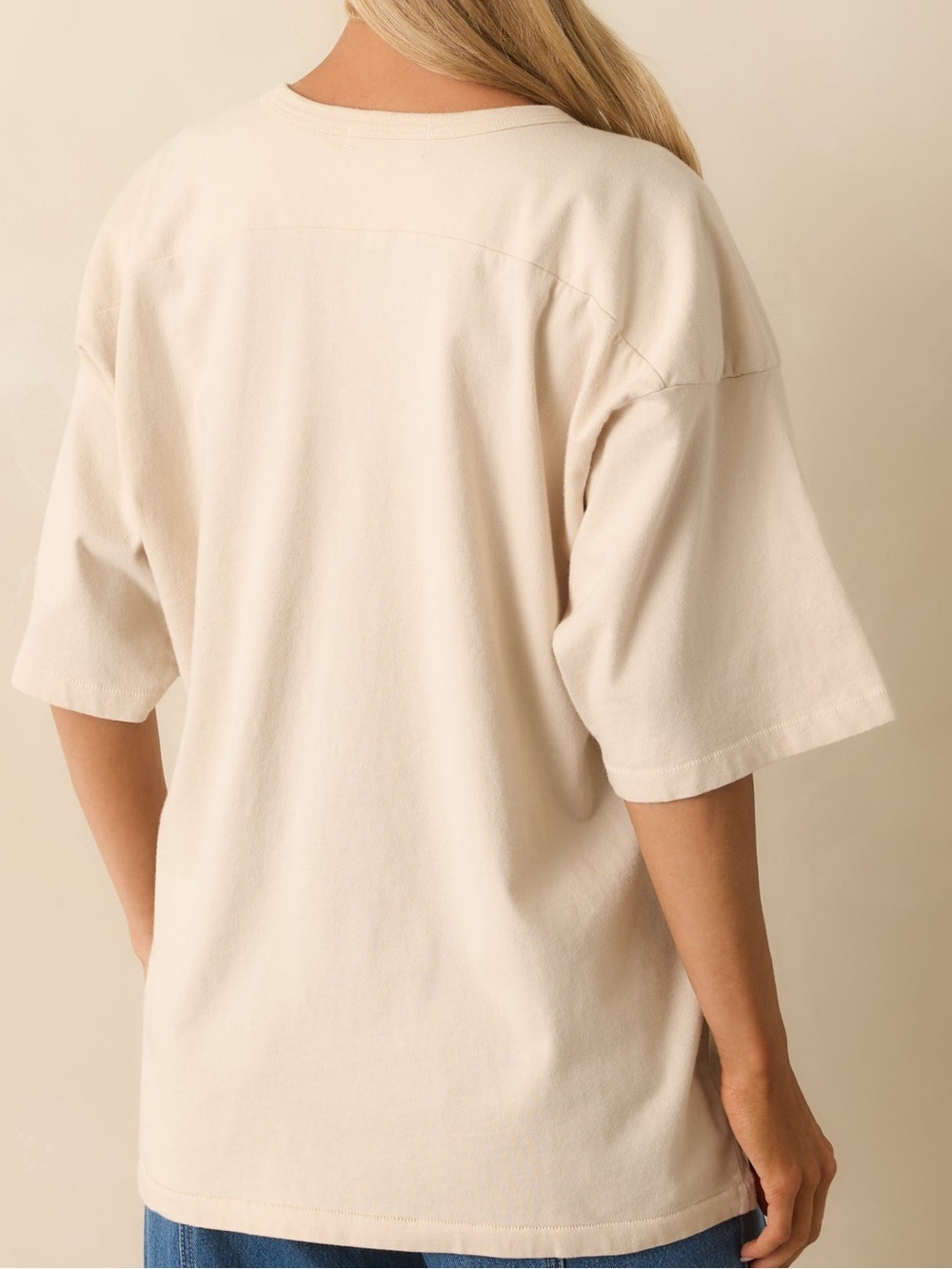 Daydreamer Chicago Tee - Picture 6 of 6